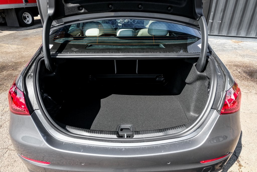 2025 Mercedes Benz C 300 4MATIC photo 9