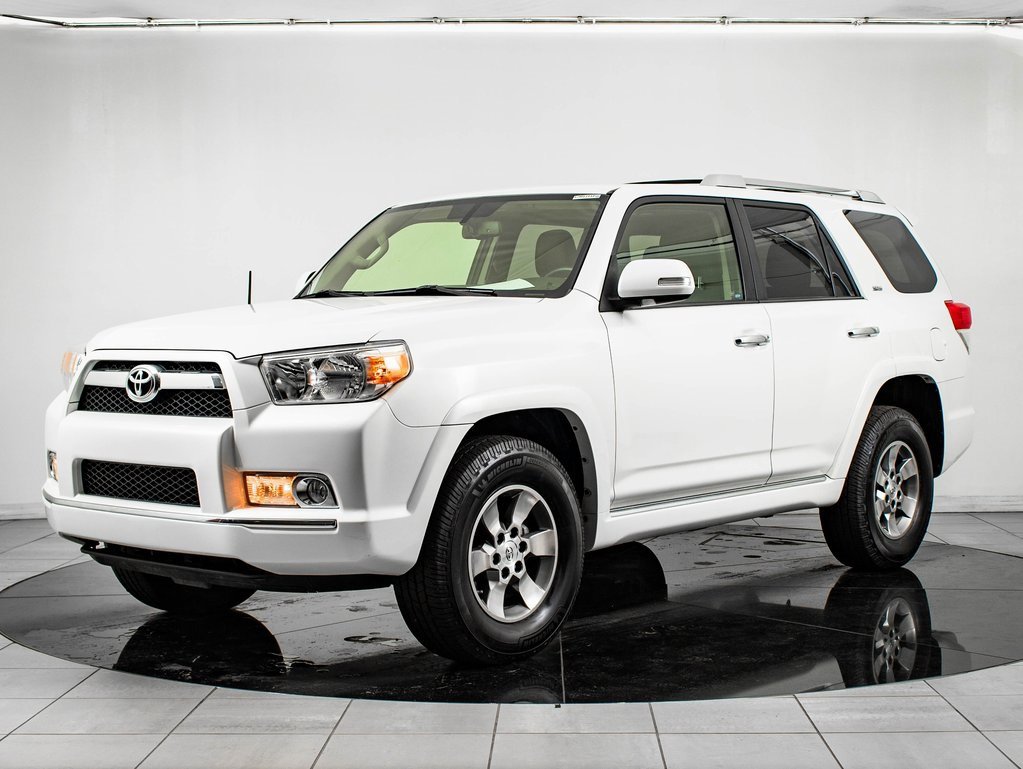 2013 Toyota 4Runner SR5's photo