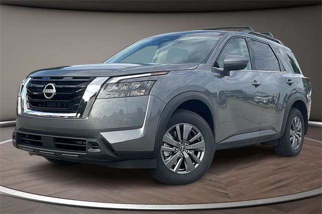 2025 Nissan Pathfinder SV's photo