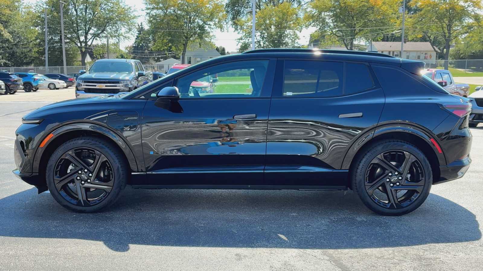 2024 Chevrolet Equinox EV 3RS photo 5