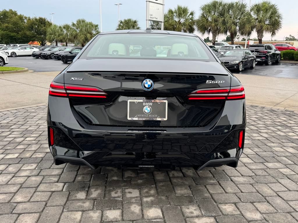 2026 Bmw 550e xDrive photo 9