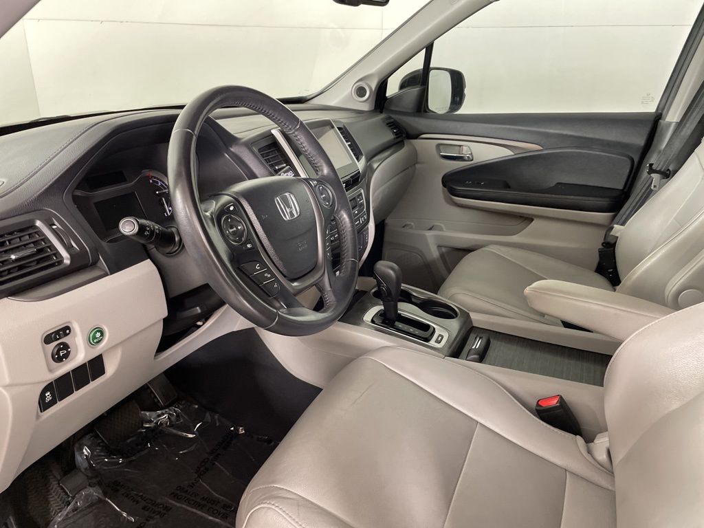 2017 Honda Pilot EX-L photo 24