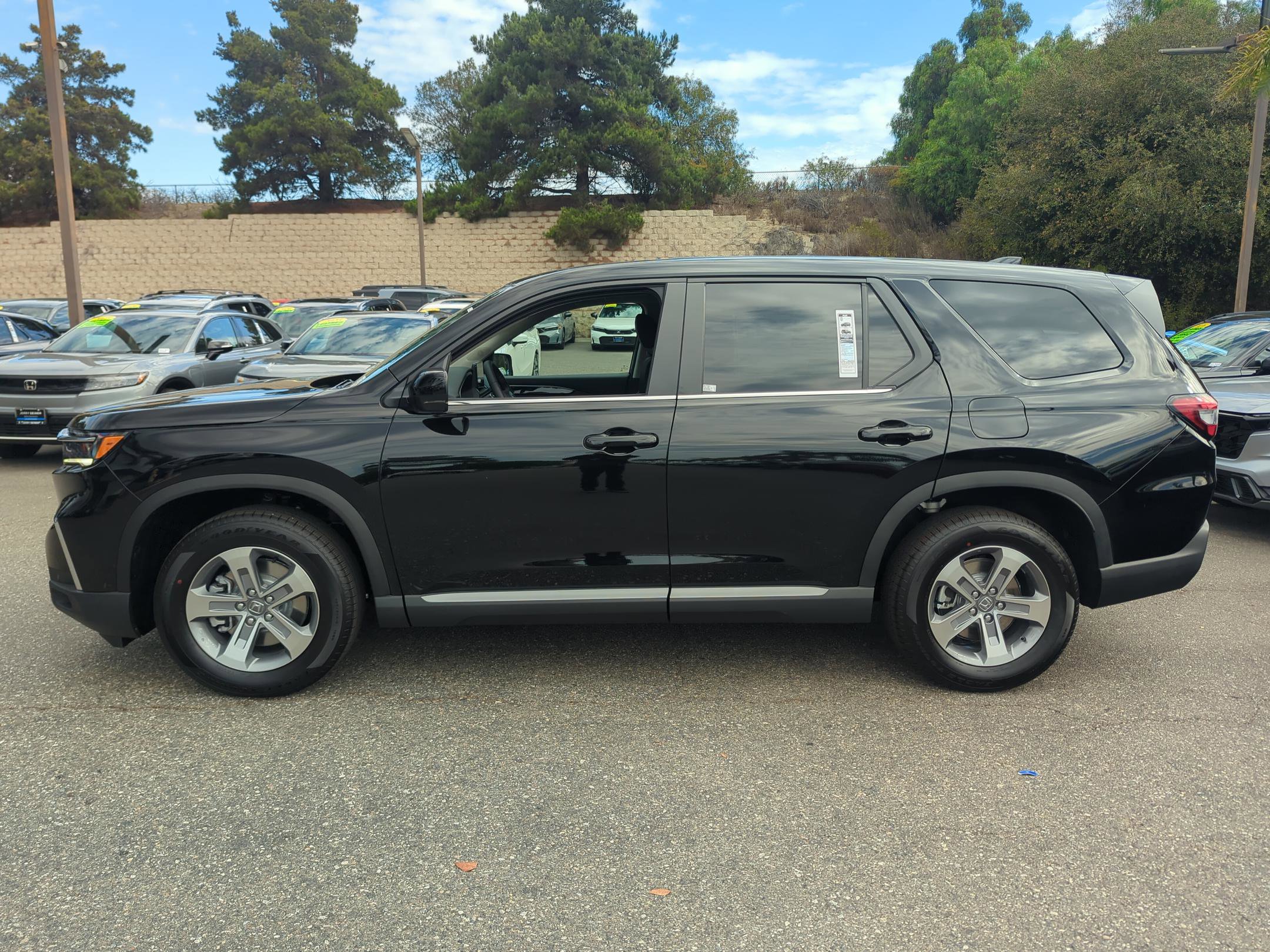 2025 Honda Pilot EX-L photo 2