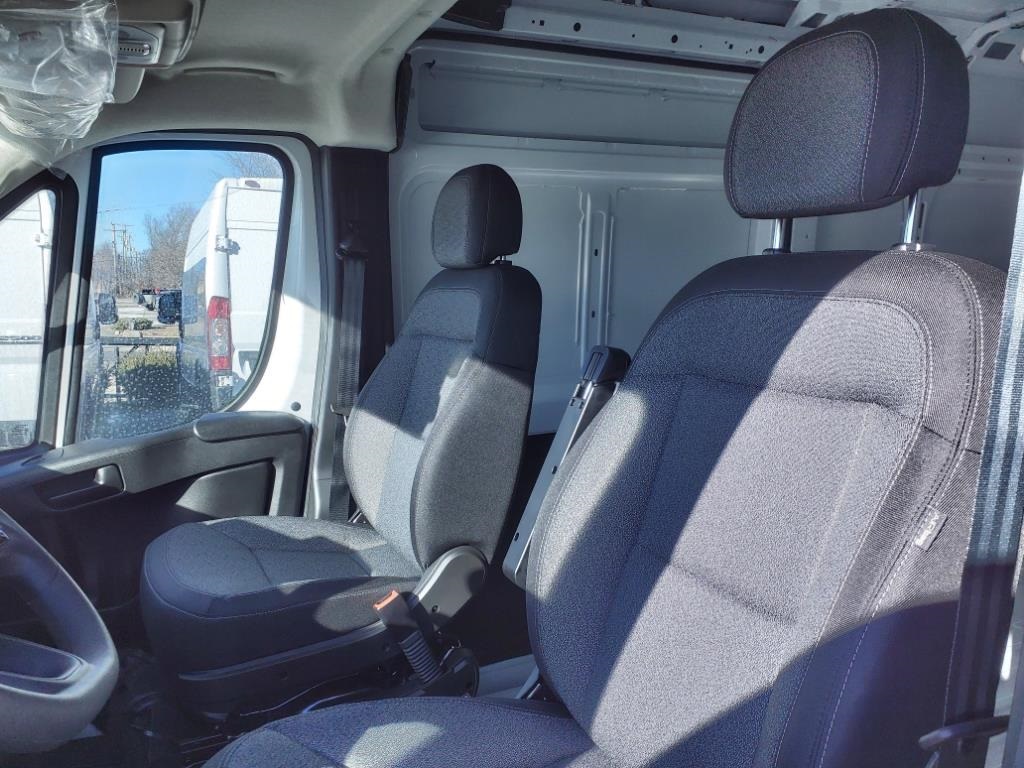 2025 Ram ProMaster 2500 photo 7