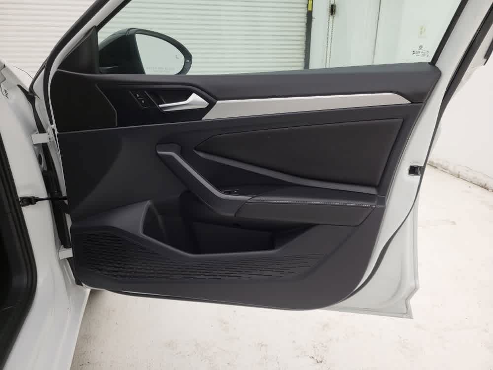2024 Volkswagen Jetta 1.5T Sport photo 26