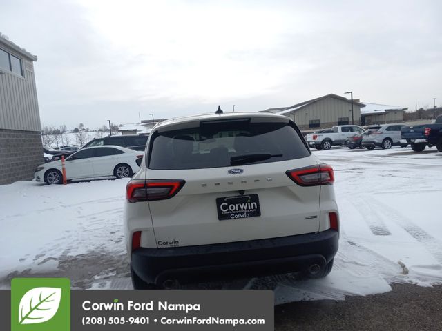 2025 Ford Escape ST-Line Select photo 4