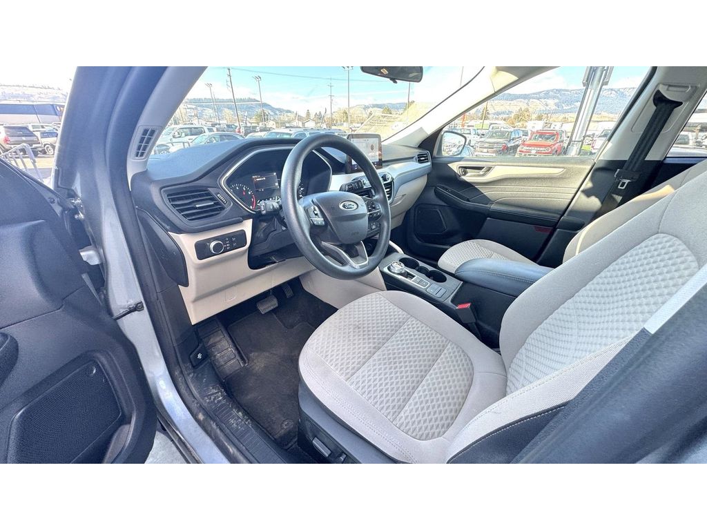 2022 Ford Escape SE photo 14