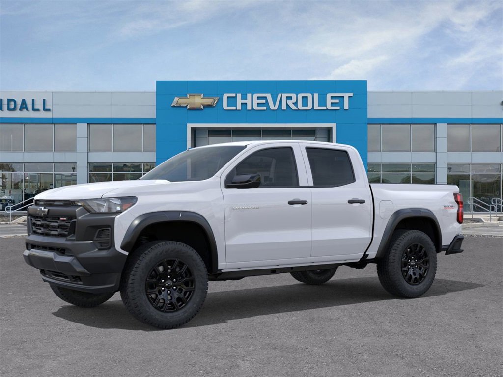 2026 Chevrolet Colorado Trail Boss photo 2