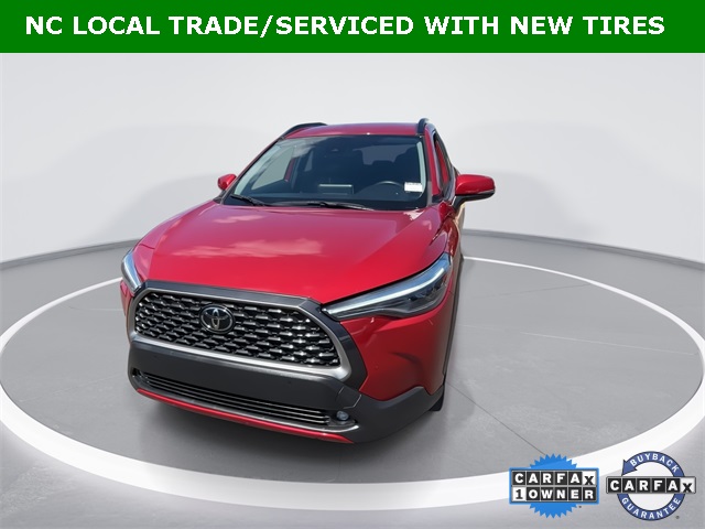 2022 Toyota Corolla Cross XLE photo 3