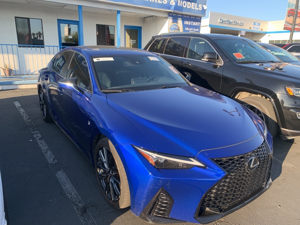 2022 Lexus IS 350 F SPORT photo 4