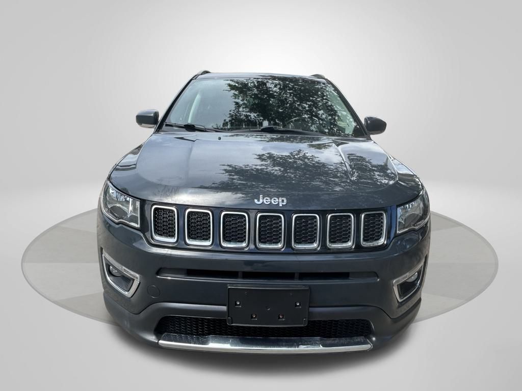 2017 Jeep Compass Limited photo 2