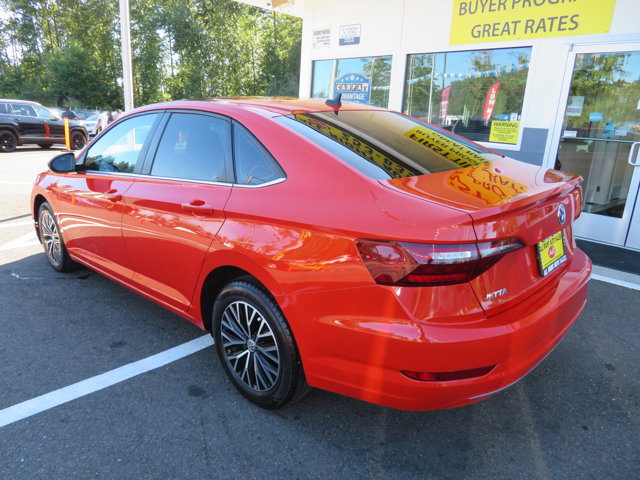 2021 Volkswagen Jetta SE photo 3