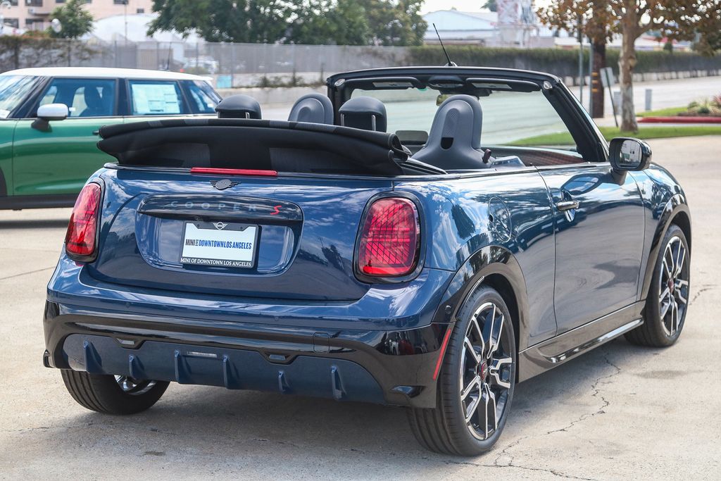 2026 Mini Cooper Convertible Iconic photo 10