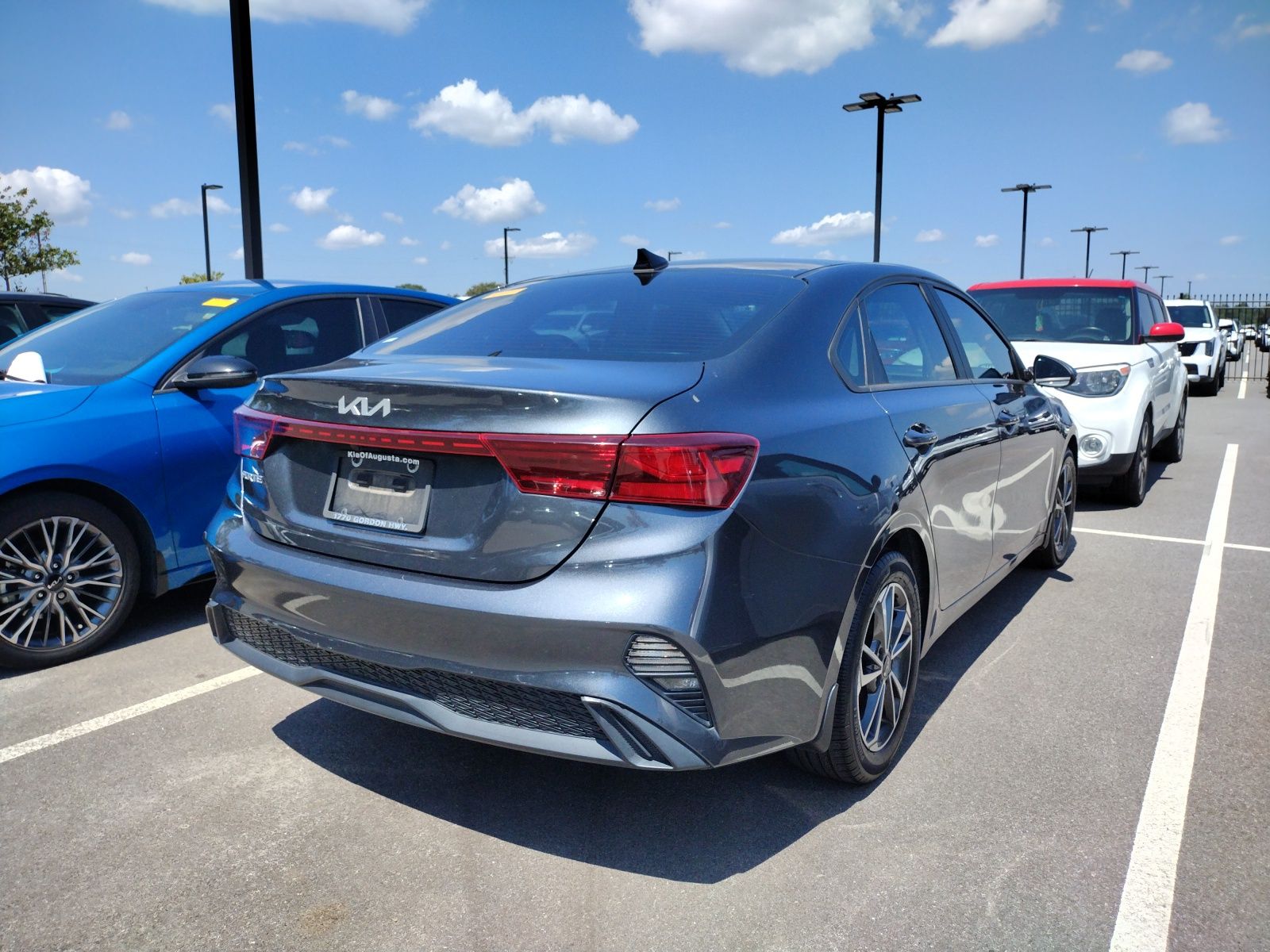 2022 Kia Forte LXS photo 5