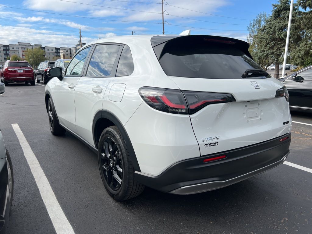 2023 Honda HR-V Sport photo 2