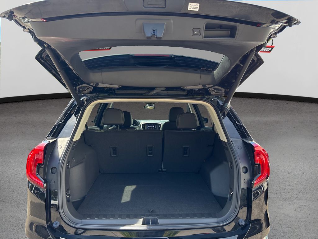2023 Gmc Terrain Denali photo 9