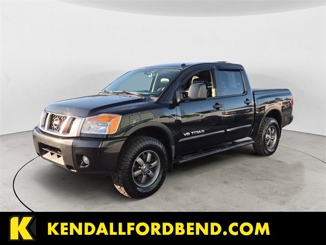 2015 Nissan Titan PRO-4X's photo