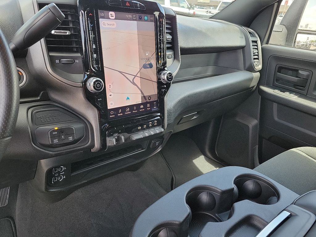 2025 Ram 2500 Tradesman photo 20
