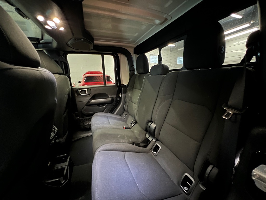 2023 Jeep Gladiator Overland photo 10