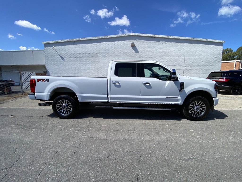 2021 Ford F-250 Super Duty Lariat's photo