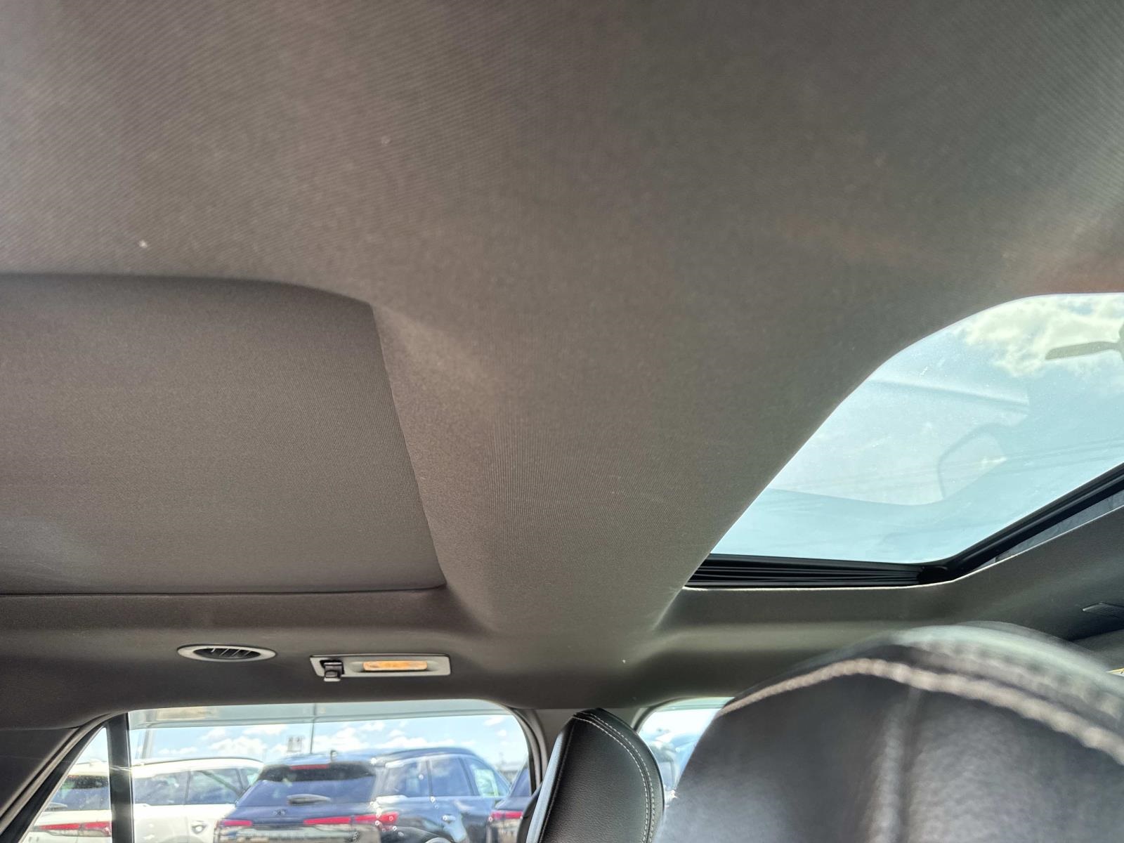 2016 Ford Explorer Limited photo 10