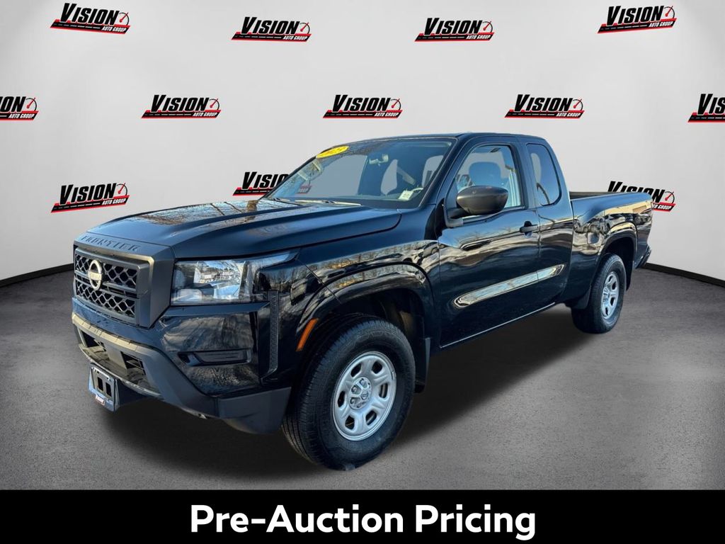 2023 Nissan Frontier S's photo
