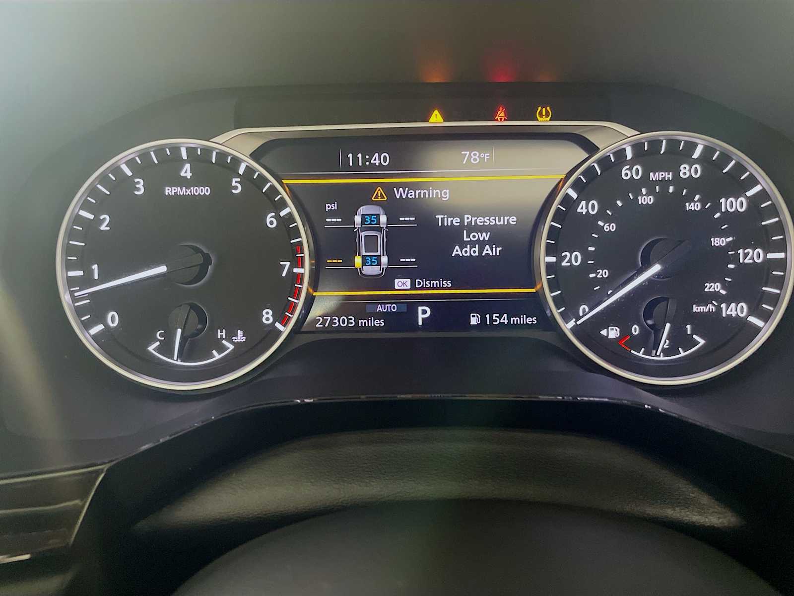 2023 Nissan Pathfinder SL photo 9