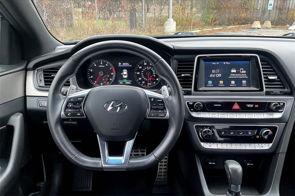 2018 Hyundai Sonata Sport photo 3
