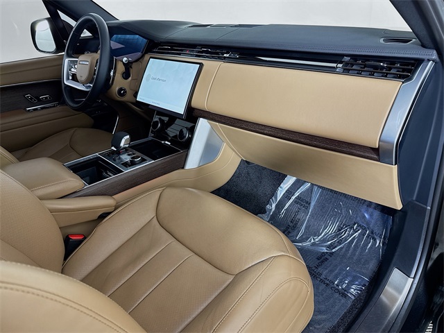 2023 Land Rover Range Rover SE photo 29