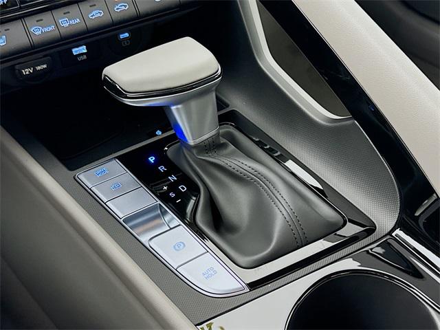 2025 Hyundai Elantra SEL Convenience photo 22