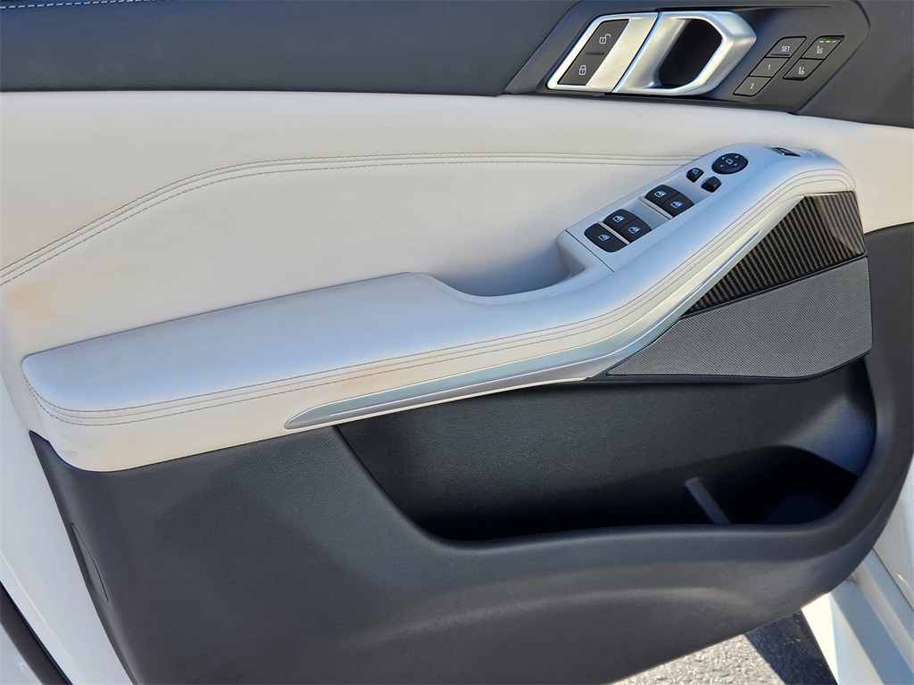 2023 Bmw X5 M50i photo 6