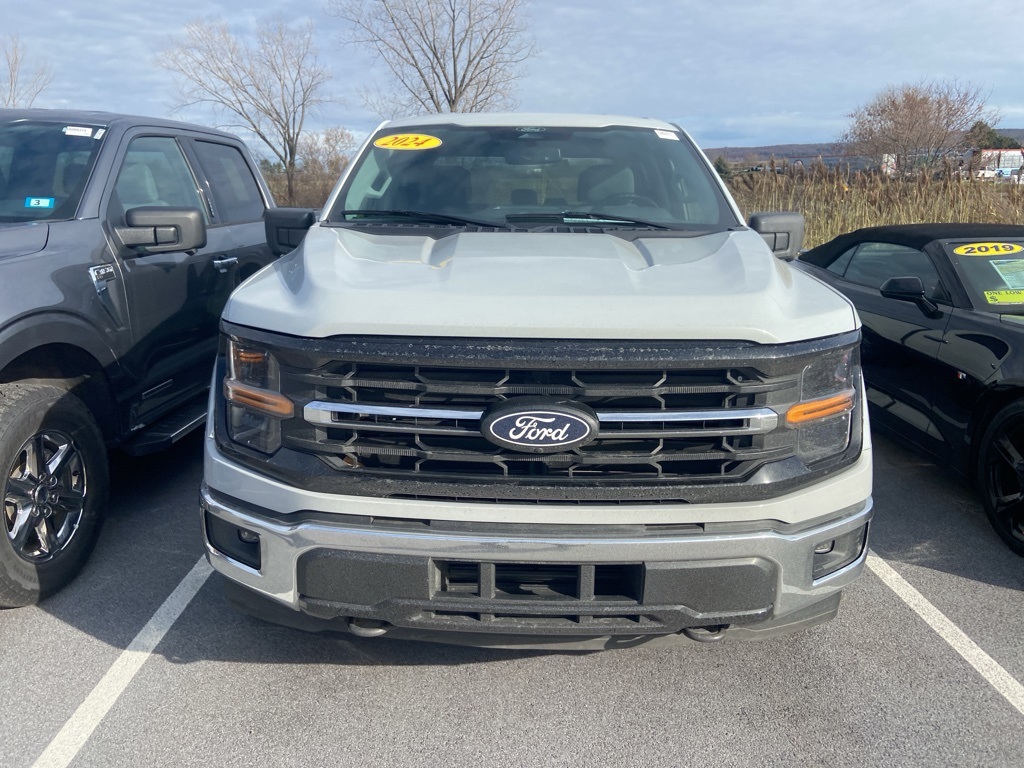 2024 Ford F-150 XLT photo 2