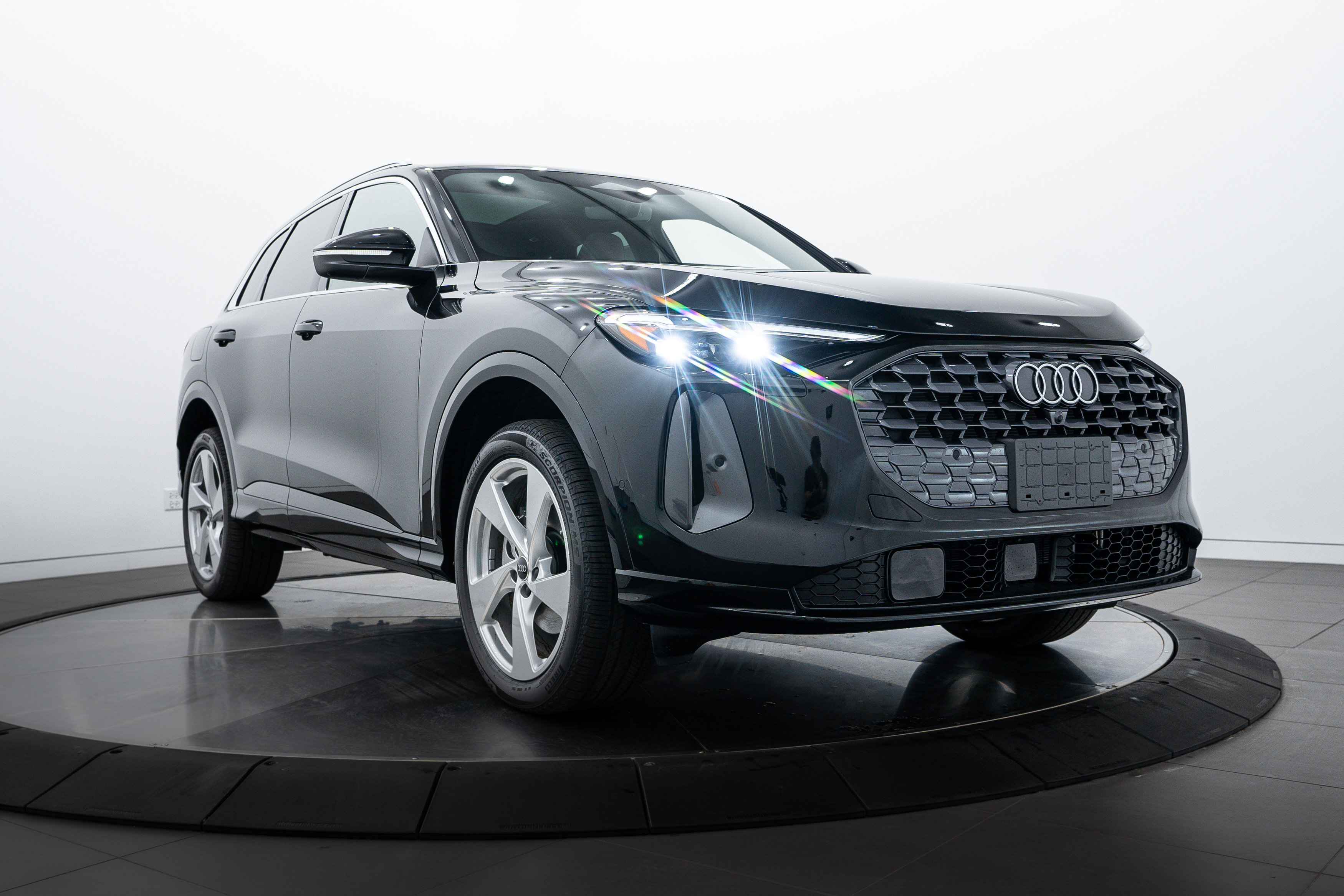 2025 Audi New Q5 Premium Plus's photo