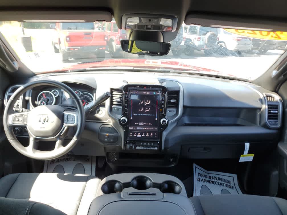 2025 Ram 2500 Tradesman photo 16