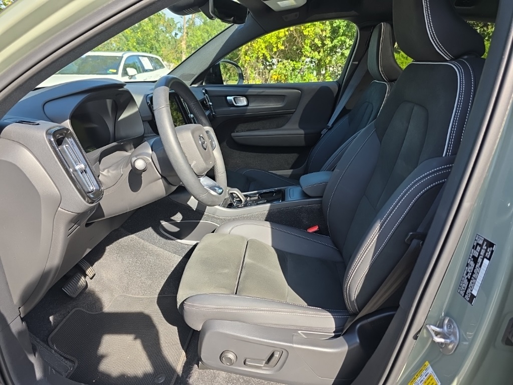 2023 Volvo C40 Recharge Plus photo 4