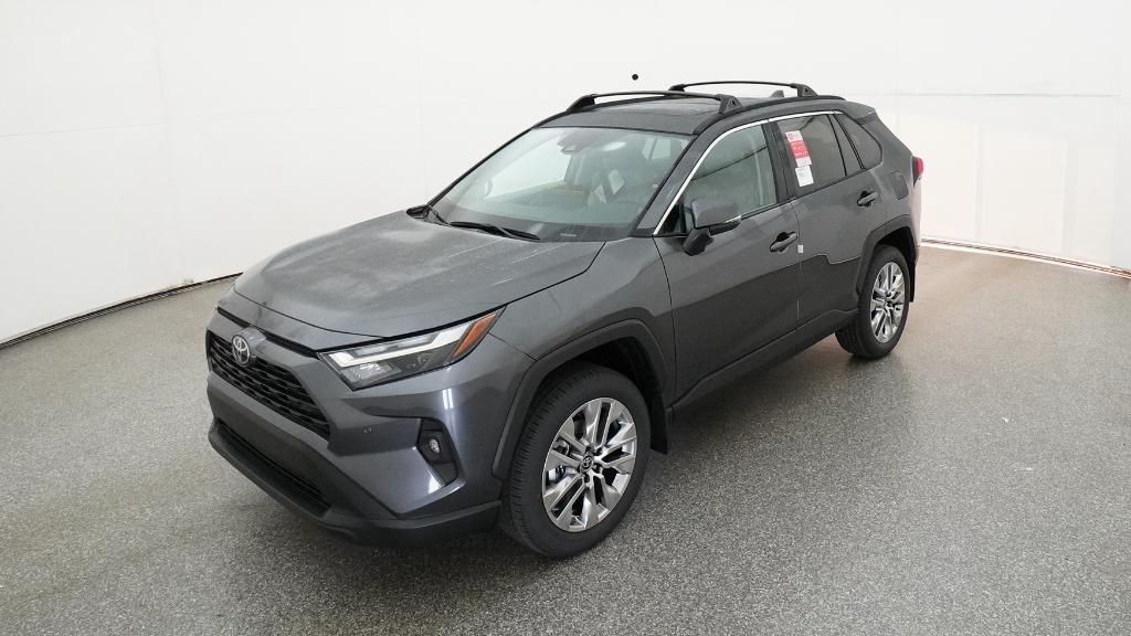 2025 Toyota RAV4 XLE Premium's photo