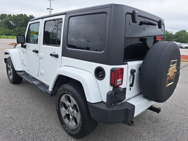 2016 Jeep Wrangler Unlimited Sahara photo 8