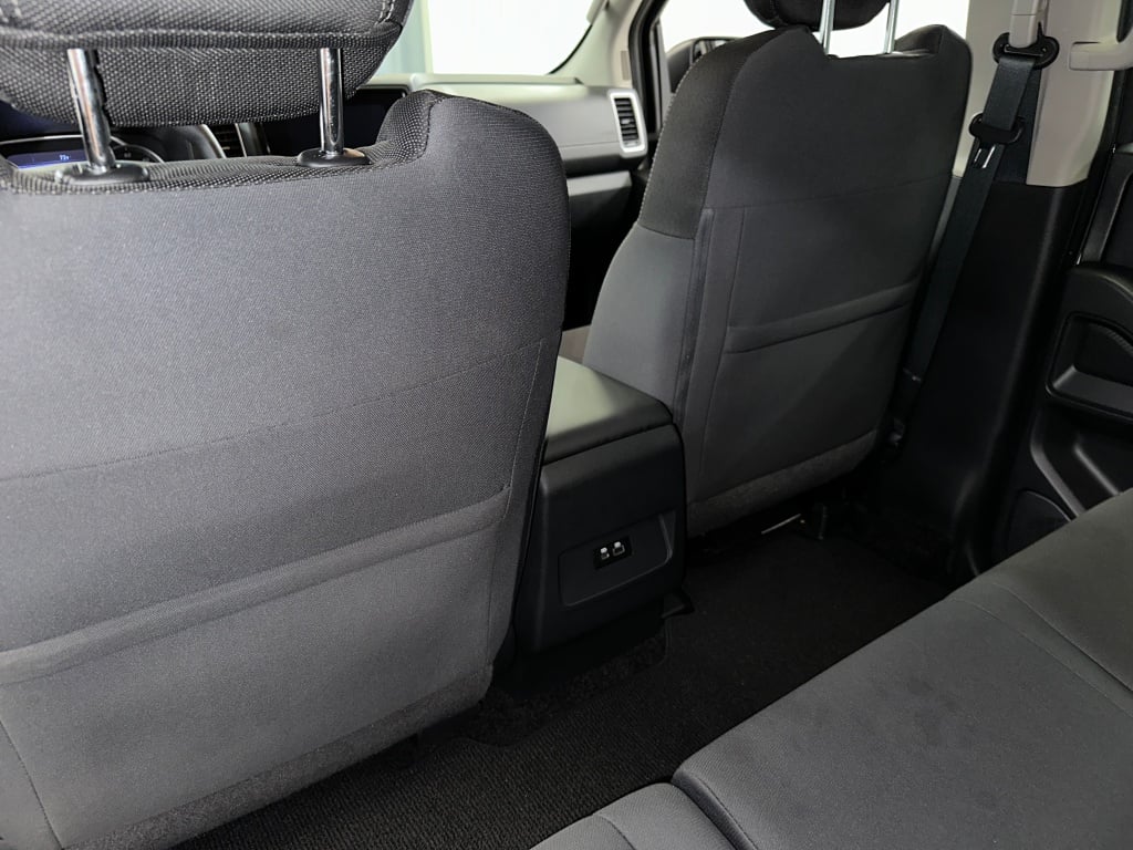 2022 Nissan Frontier SV photo 3
