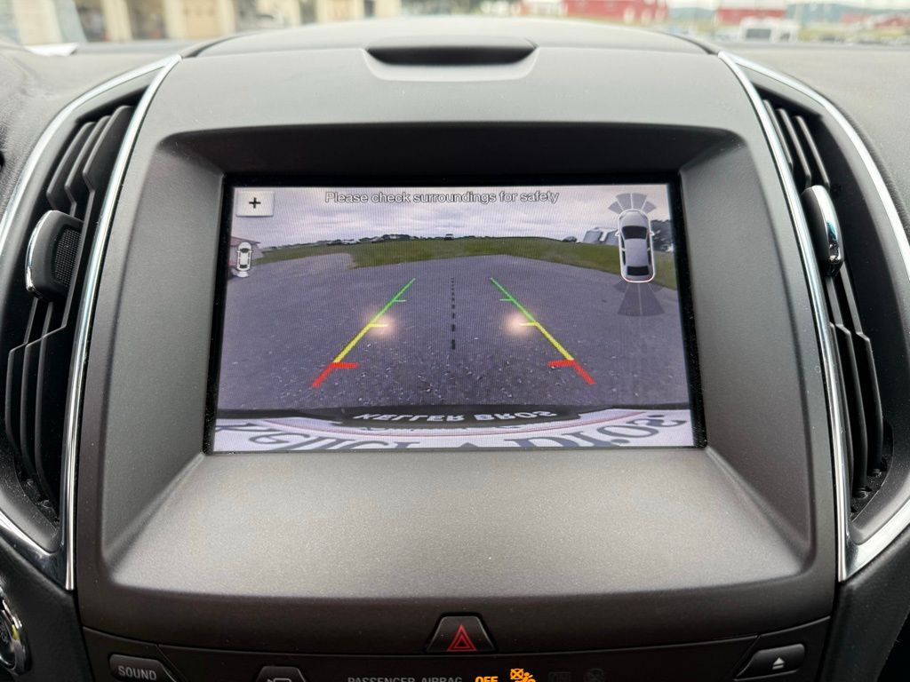 2019 Ford Edge ST photo 10