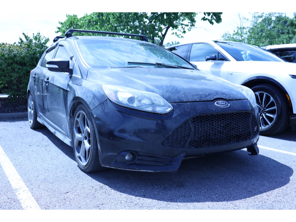 Used 2014 Ford Focus ST with VIN 1FADP3L90EL442524 for sale in Kansas City