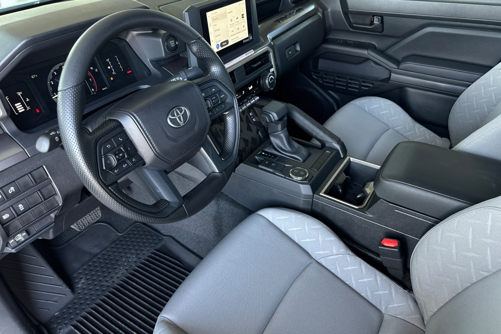2025 Toyota Tacoma SR5 photo 10