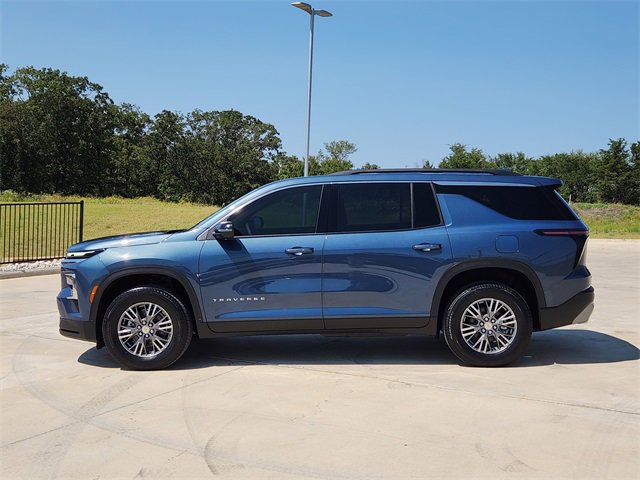 2026 Chevrolet Traverse photo 3