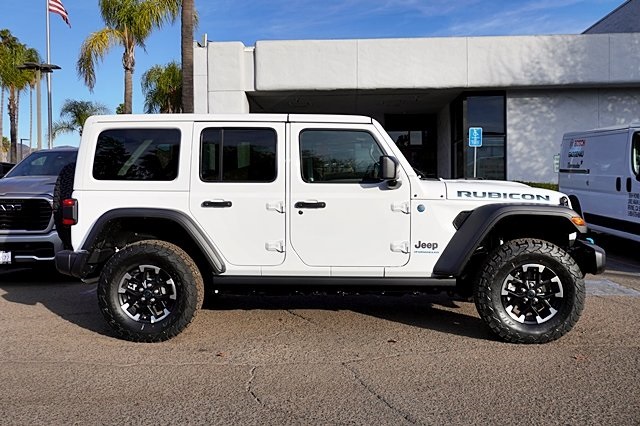 2025 Jeep Wrangler Rubicon 4xe photo 7