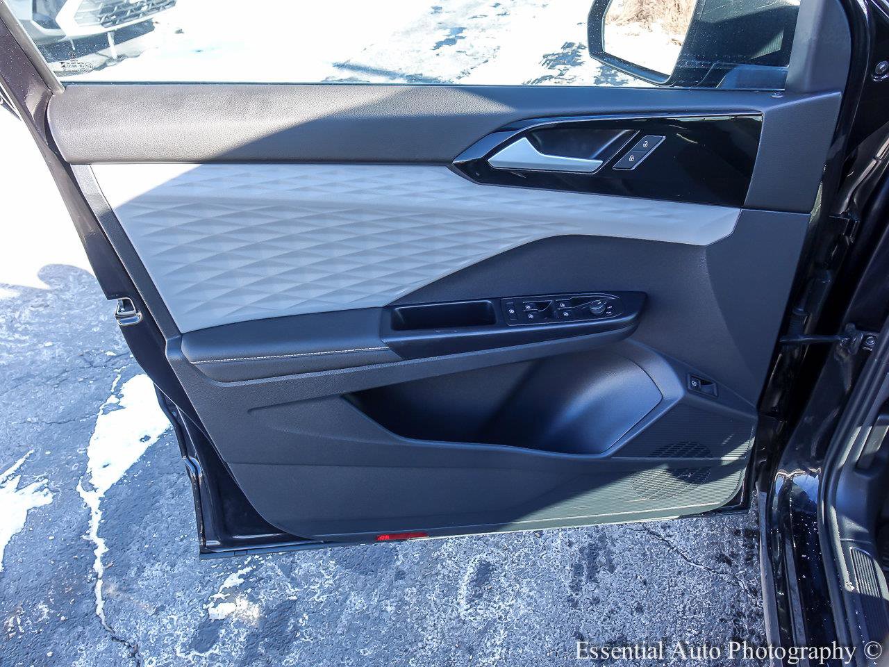 2024 VOLKSWAGEN TAOS - Image 16