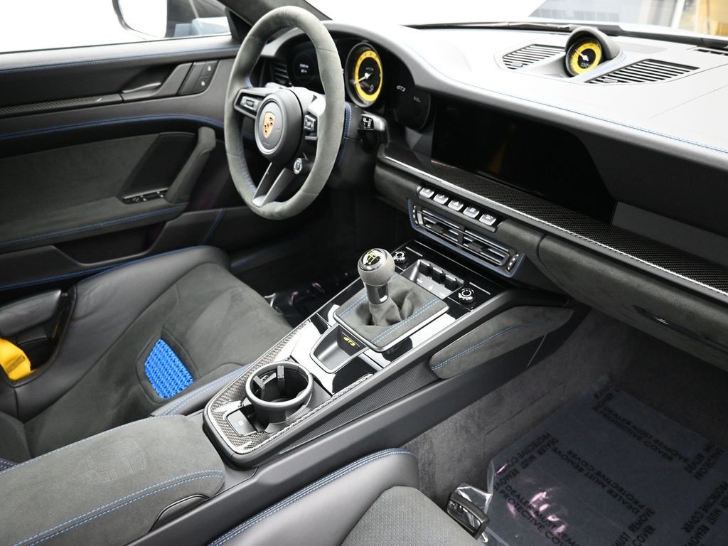2023 Porsche 911 GT3 photo 8
