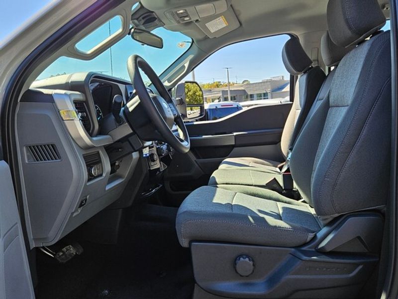 2026 Ford F-350 XL photo 4