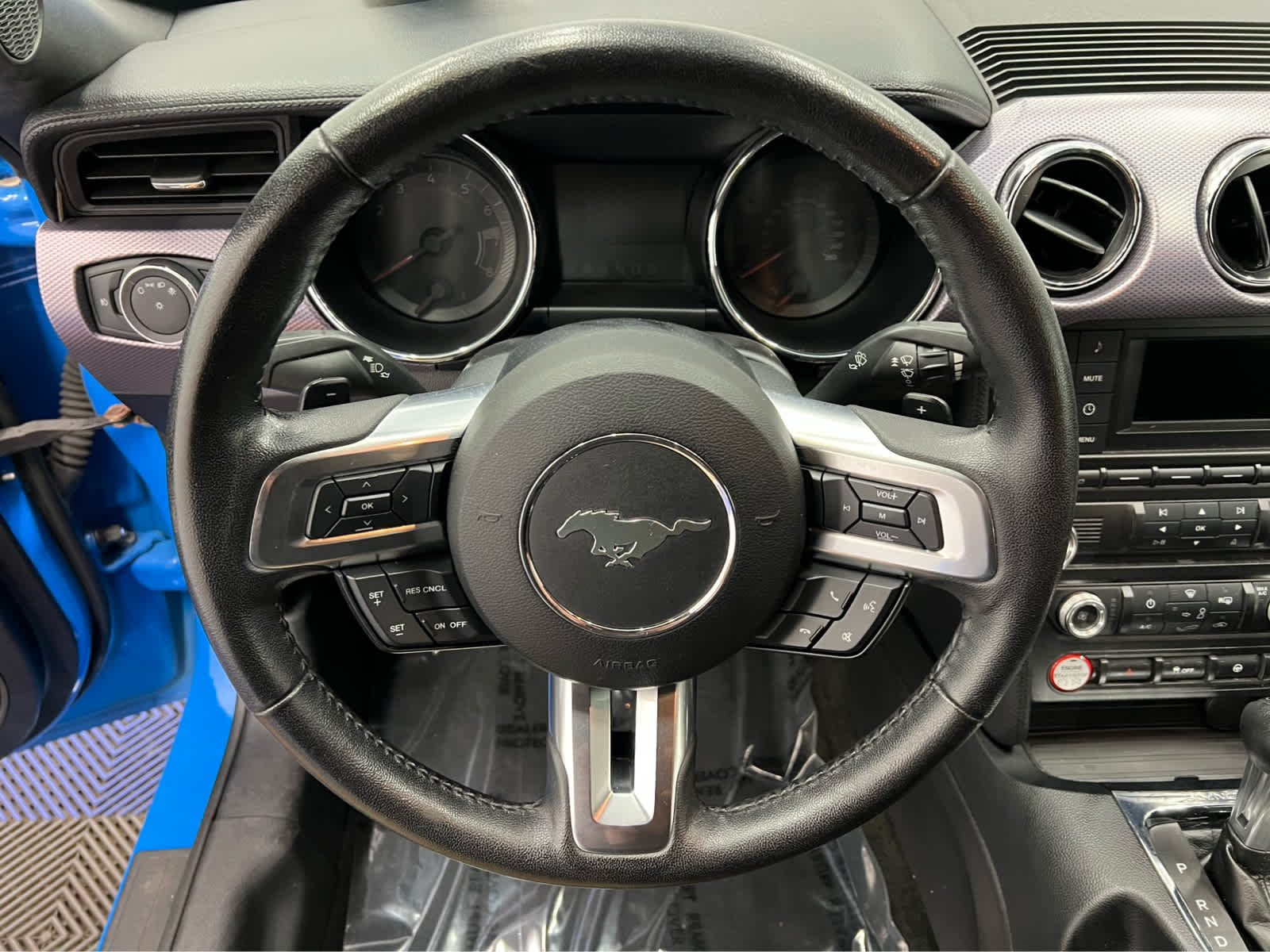 2017 Ford Mustang GT photo 15