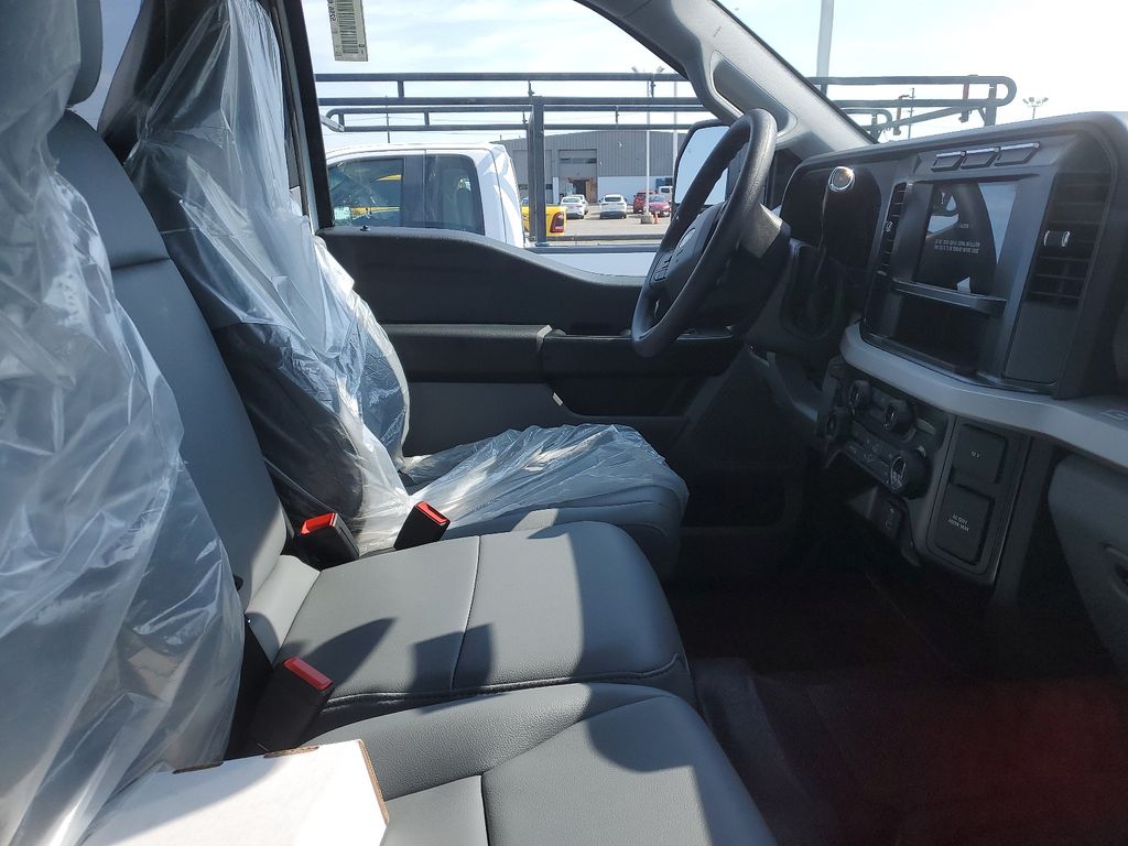 2024 Ford F-550 XL photo 3