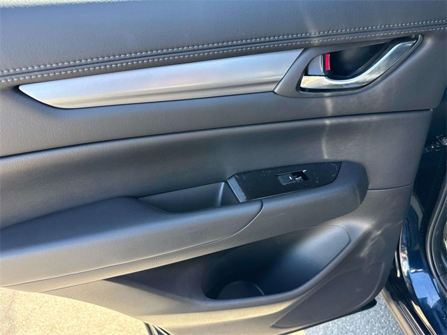 2023 Mazda CX-5 2.5 S Preferred photo 8