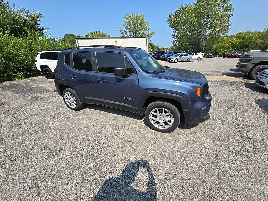 2022 Jeep Renegade Latitude photo 8